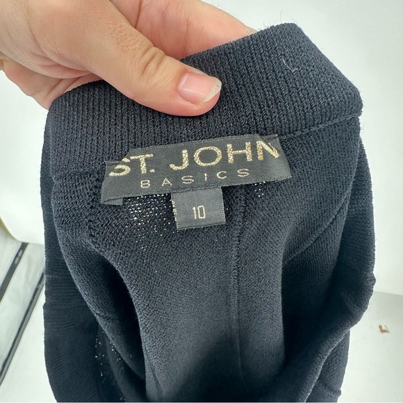 NEW St John Black Santana Knit Fit n Flare Pleated Business Wear Skirt Size 10 - Picture 3 of 7